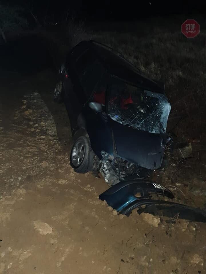 Виїхала на зустрічну смугу та збила авто: масштабне ДТП з 9-тьма потерпілими на Закарпатті