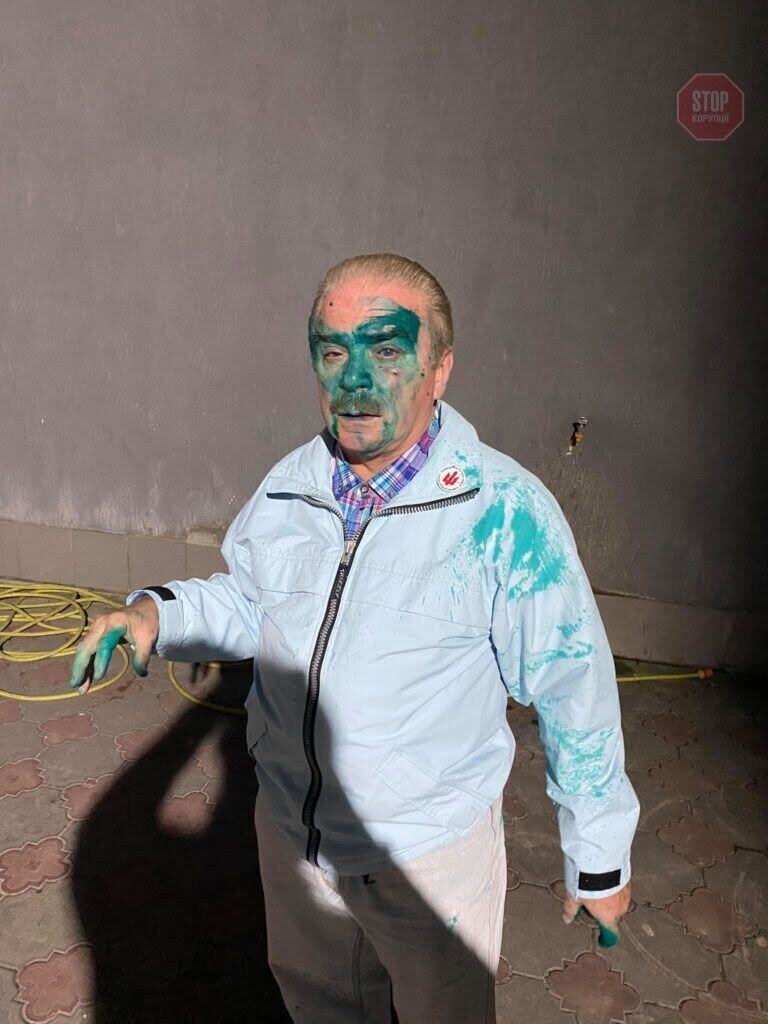 У Тернополі невідомий напав на кандидата в мери (фото, відео)