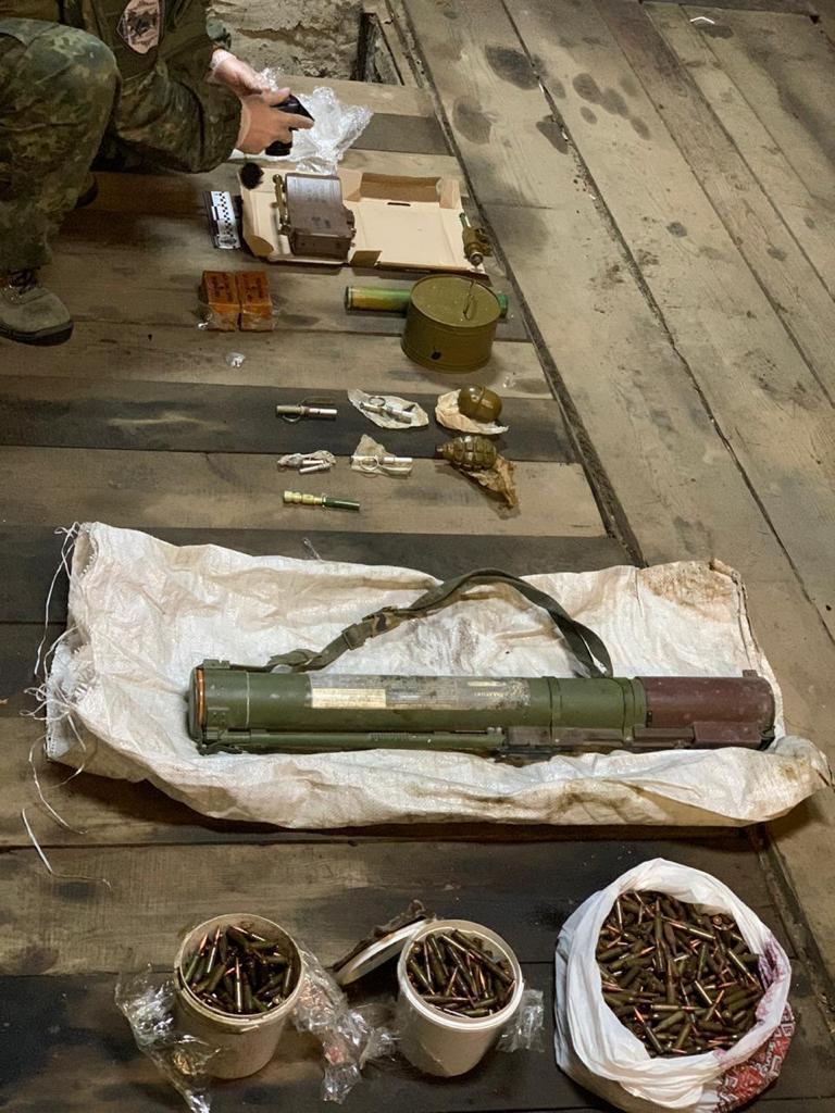 На Житомирщині викрито та вилучено арсенал вогнепальної зброї та боєприпасів (ФОТО)