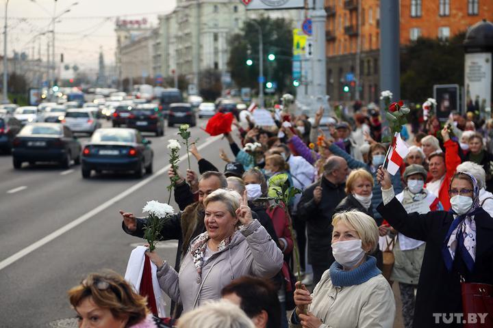 “Фашизм не пройде”: у Мінську — мітинг пенсіонерів проти Лукашенка