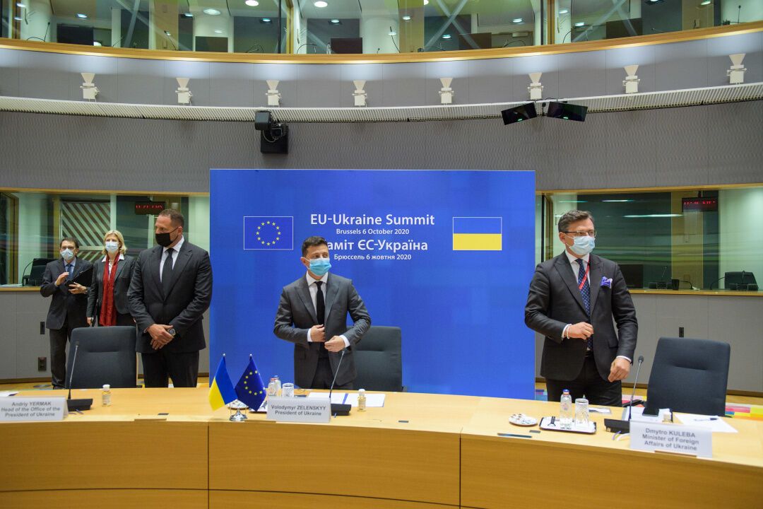 Європейські партнери запевнили у відсутності загроз для безвізу - Зеленський