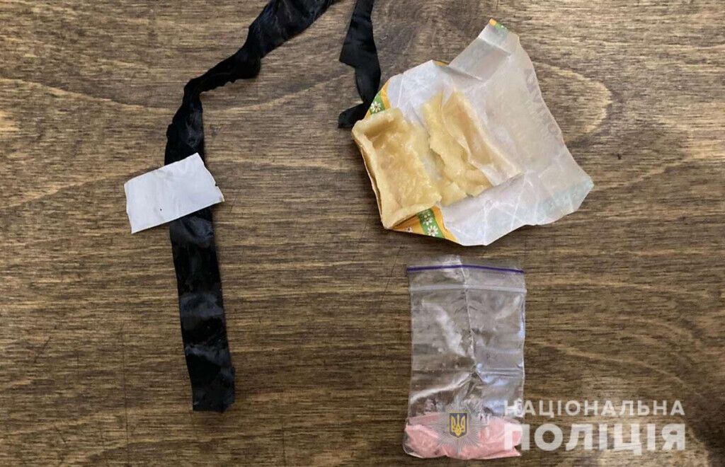 Поліцейські Селидова вилучили у виправній колонії цукерки з наркотичною начинкою