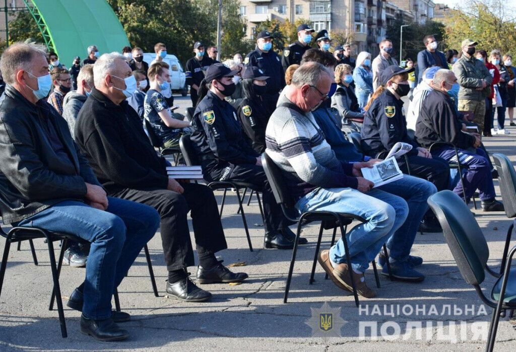 У Слов’янську презентували книгу з хронікою битви за місто під час збройної агресії РФ на сході України