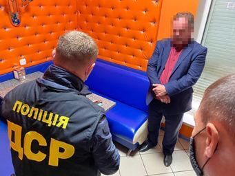 На Прикарпатті голову ОТГ та посадовця сільради викрито на одержанні хабара (ФОТО)