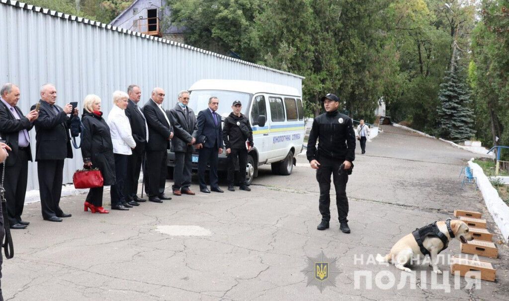 Колишніх правоохоронців не буває. На Донеччині ветерани ОВС МВС України ознайомилися з сучасною службою в поліції