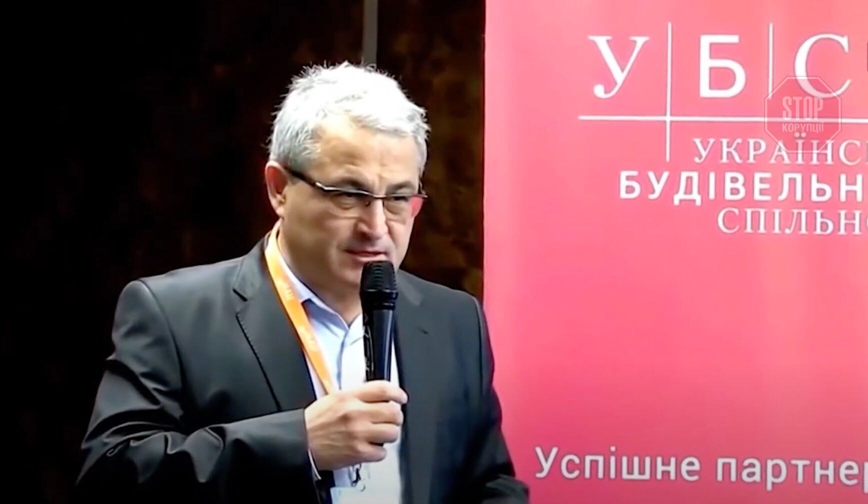  Фірма Толмачова перешкоджає переоформленню прав власності на свої колишні будівлі Фото: СтопКор