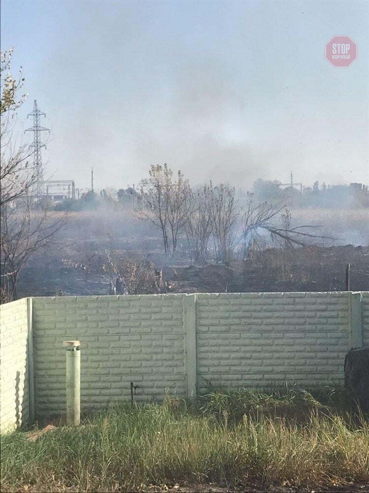На Харківщині спалахнула масштабна пожежа (фото, відео)