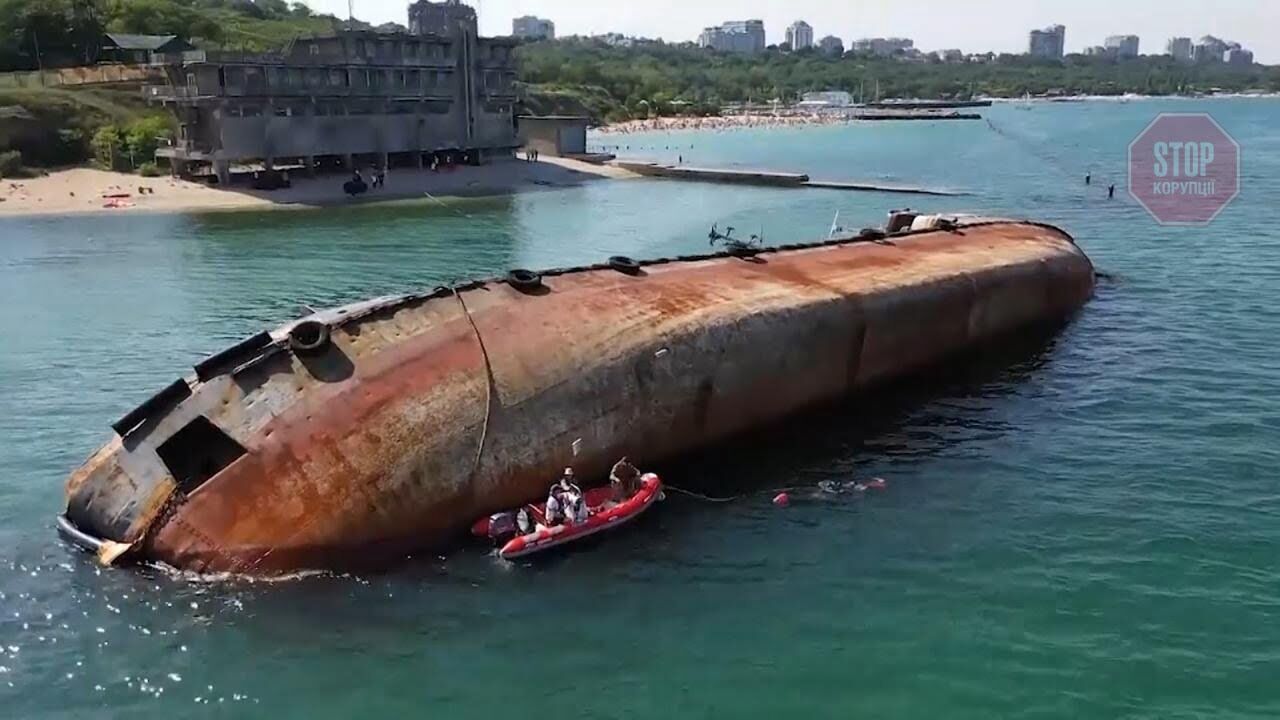  Затонулий танкер «Delfi» Фото: «СтопКор»