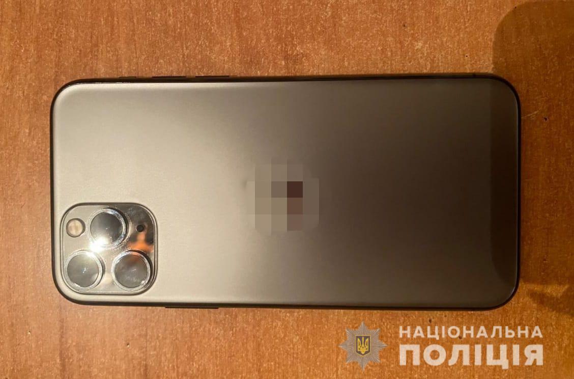 В Одесі поліцейські оперативно затримали іноземця, який пограбував гостя зі столиці