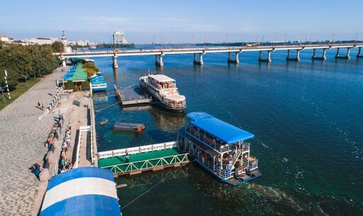 Привласнення 1,2 млн грн на паромних перевезеннях під час ремонту Нового мосту у Дніпрі – судитимуть директора КП та підприємця