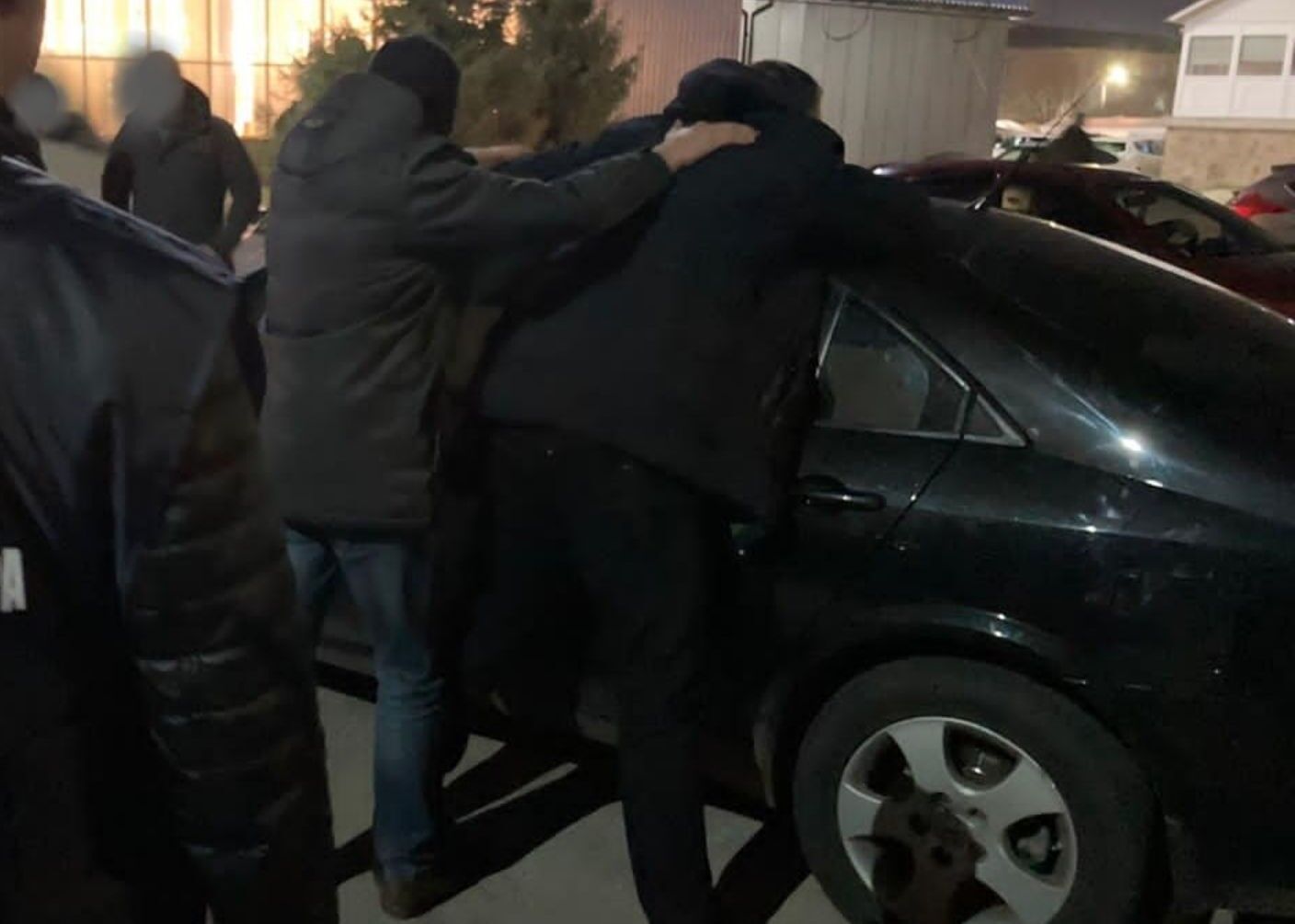 На одержанні 1000 дол США хабара викрито посадовця управління Держпраці на Кіровоградщині (ФОТО)