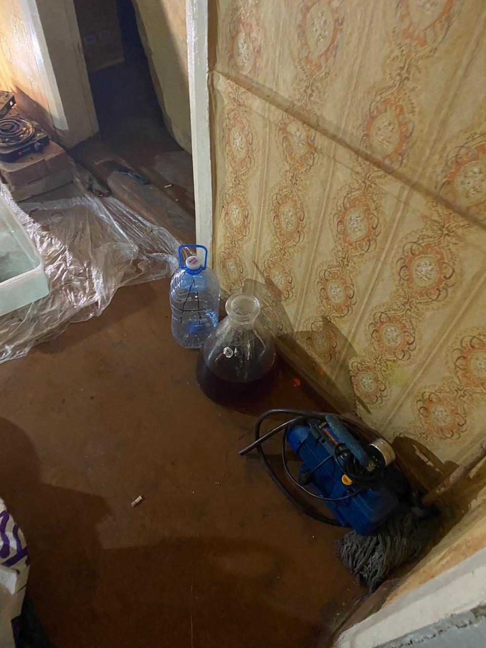 Незаконне виготовлення особливо небезпечних психотропів — затримано двох чоловіків (ФОТО)