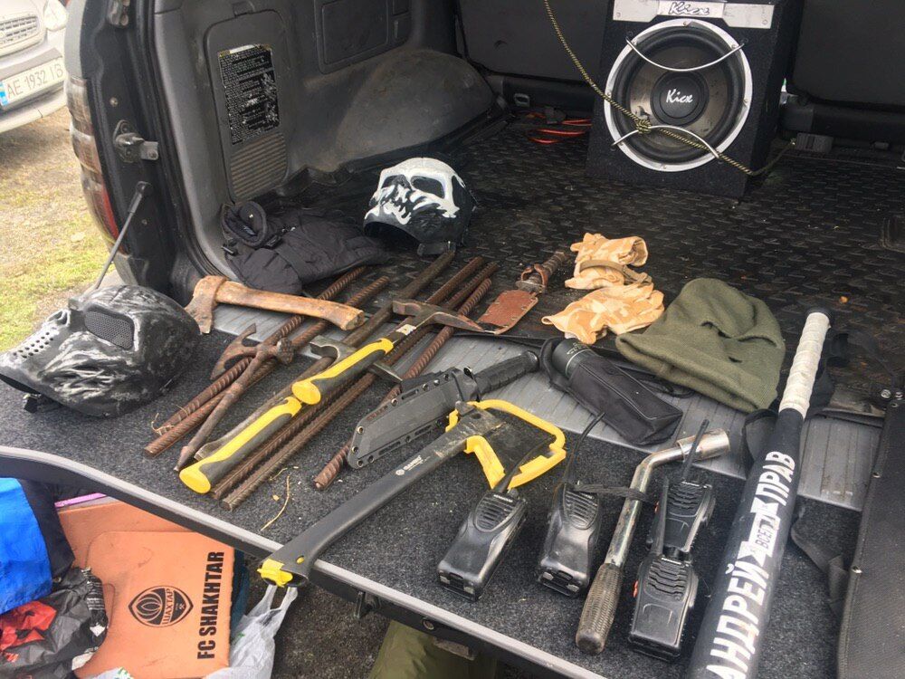 У Дніпрі учасники злочинної організації підозрюються у рейдерському захопленні ринку (ФОТО)