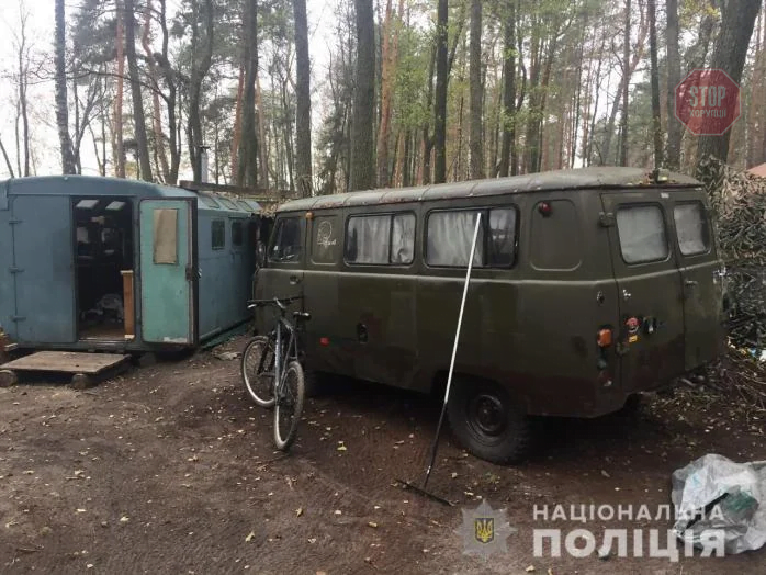 На Рівненщині правоохоронці затримали кримінальних авторитетів (фото)