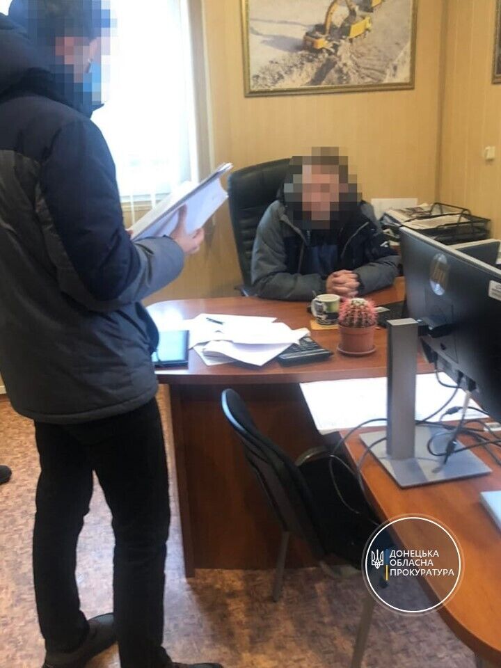 На Донеччині викрито схему ухилення від сплати податків на понад 8 млн грн (ФОТО)