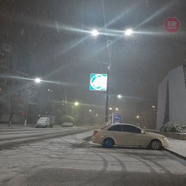 Зима близько: на Харківщині і Сумщині випав перший сніг (фото, відео)