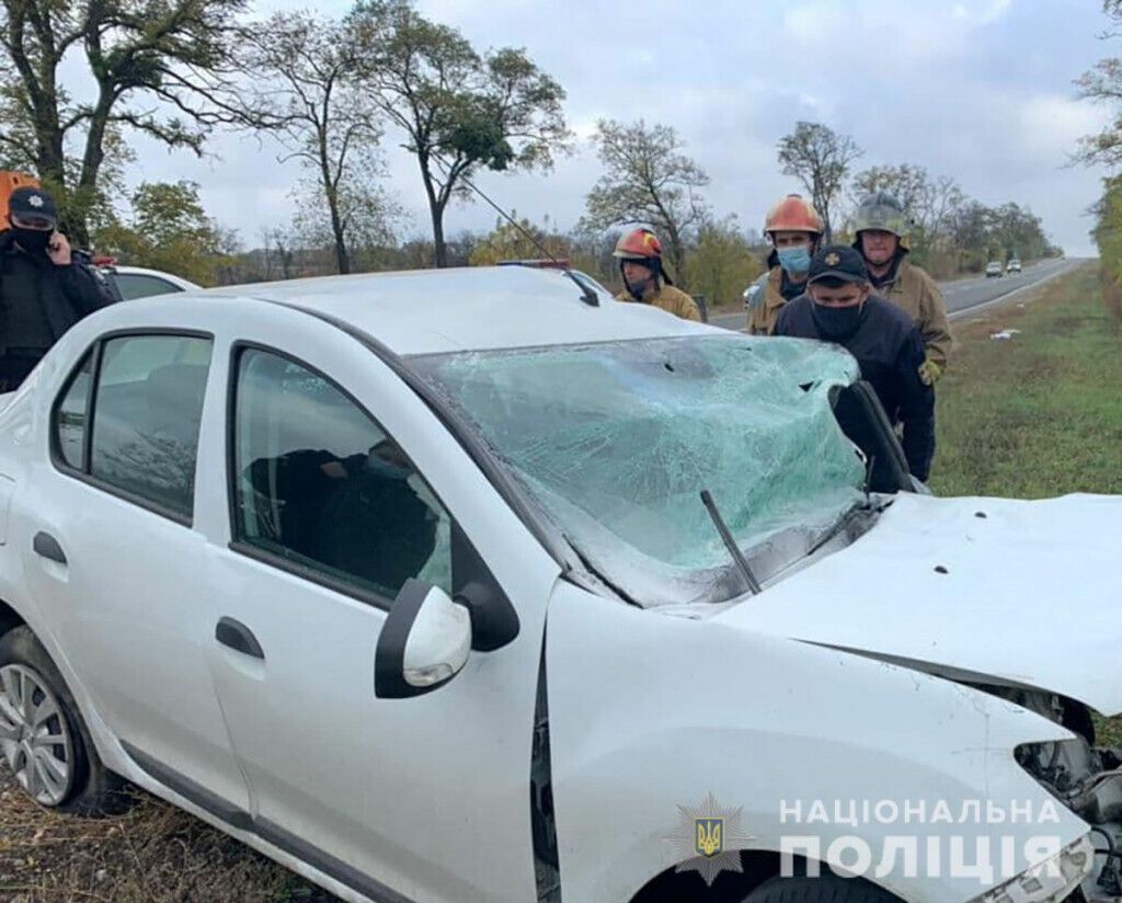 Поліція встановлює обставини ДТП із двома загиблими поблизу Мангуша