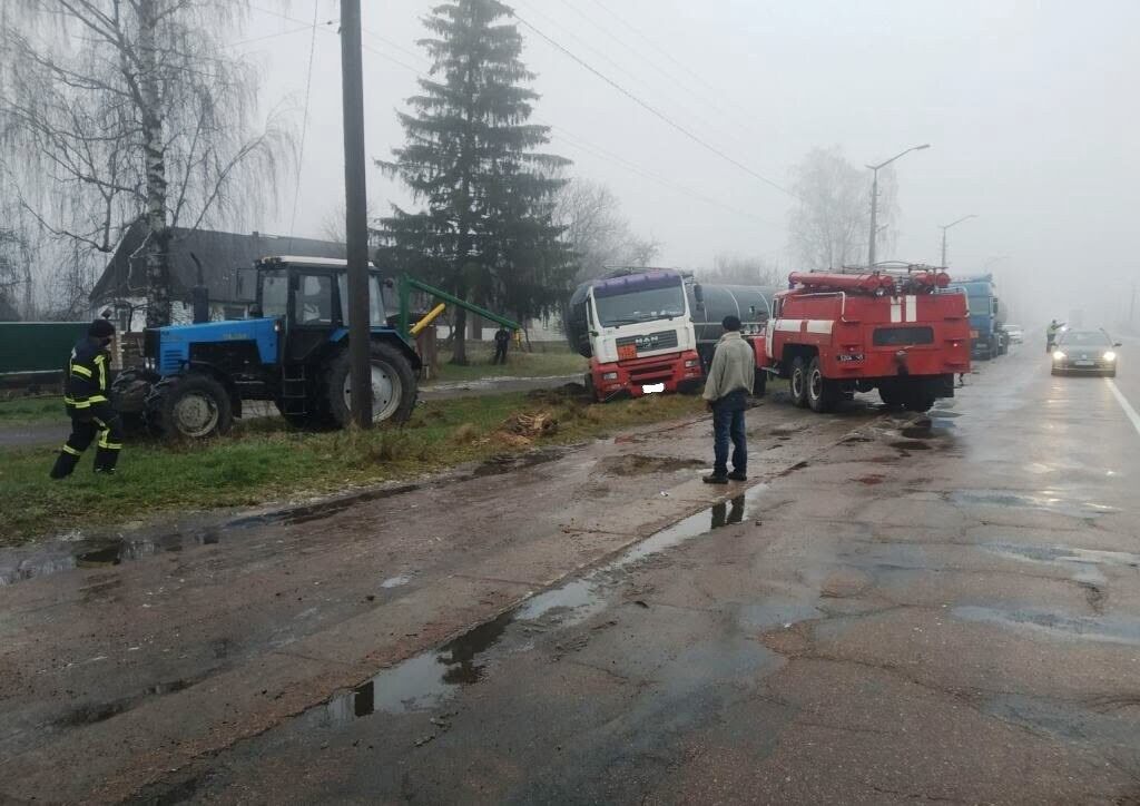 Житомирська область: тричі за добу рятувальники виїжджали надавати допомогу водіям через ожеледицю