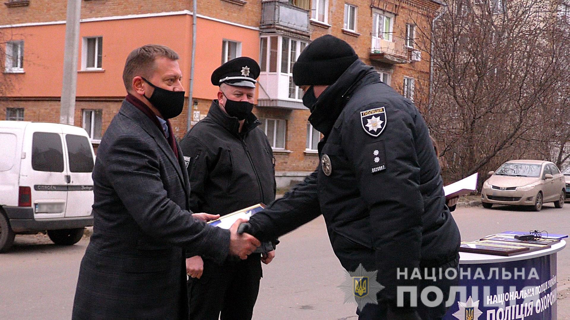 Нові службові автомобілі «Renault» поновили автопарк Управління поліції охорони Полтавщини