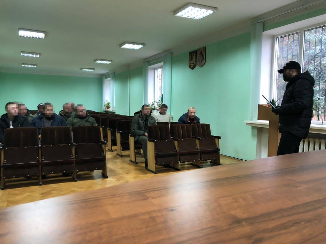 Порубка лісу на понад 3 млн грн – підозрюються 13 членів організованої злочинної групи (ФОТО)