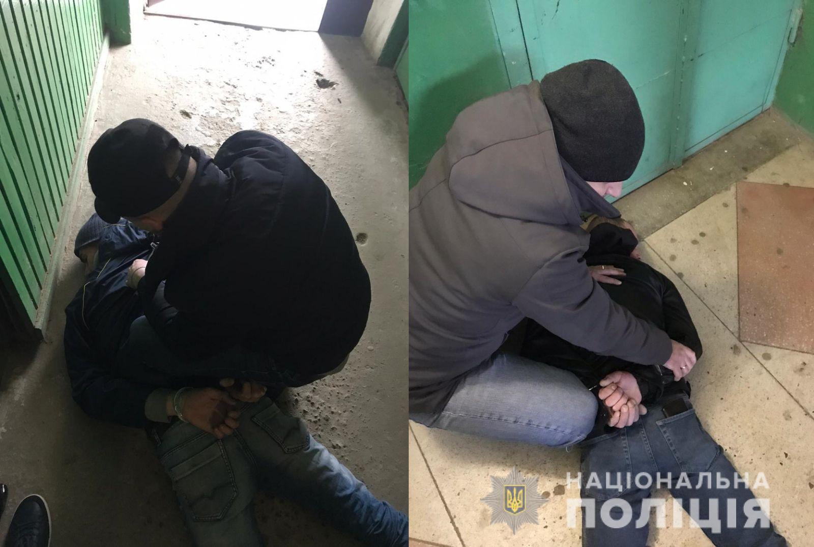 Поліція Ужгорода затримала квартирних злодіїв, які обкрадали помешкання громадян