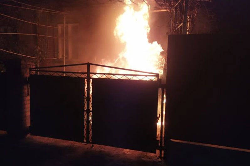 Дніпропетровська область: надзвичайники ліквідували займання мікроавтобуса