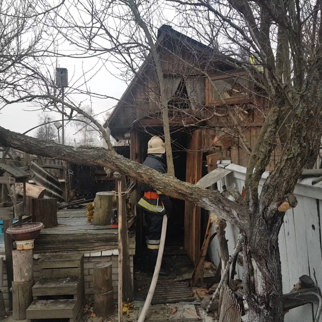Сумська область: вогнеборці оперативно приборкали загоряння лазні