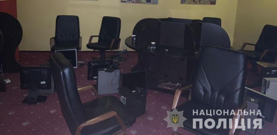 На Одещині поліцейські припинили діяльність нелегального грального закладу