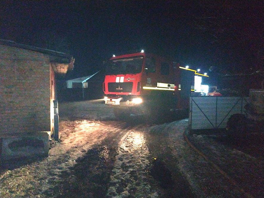 Полтавська область: вогнеборці загасили пожежу в господарчій будівлі