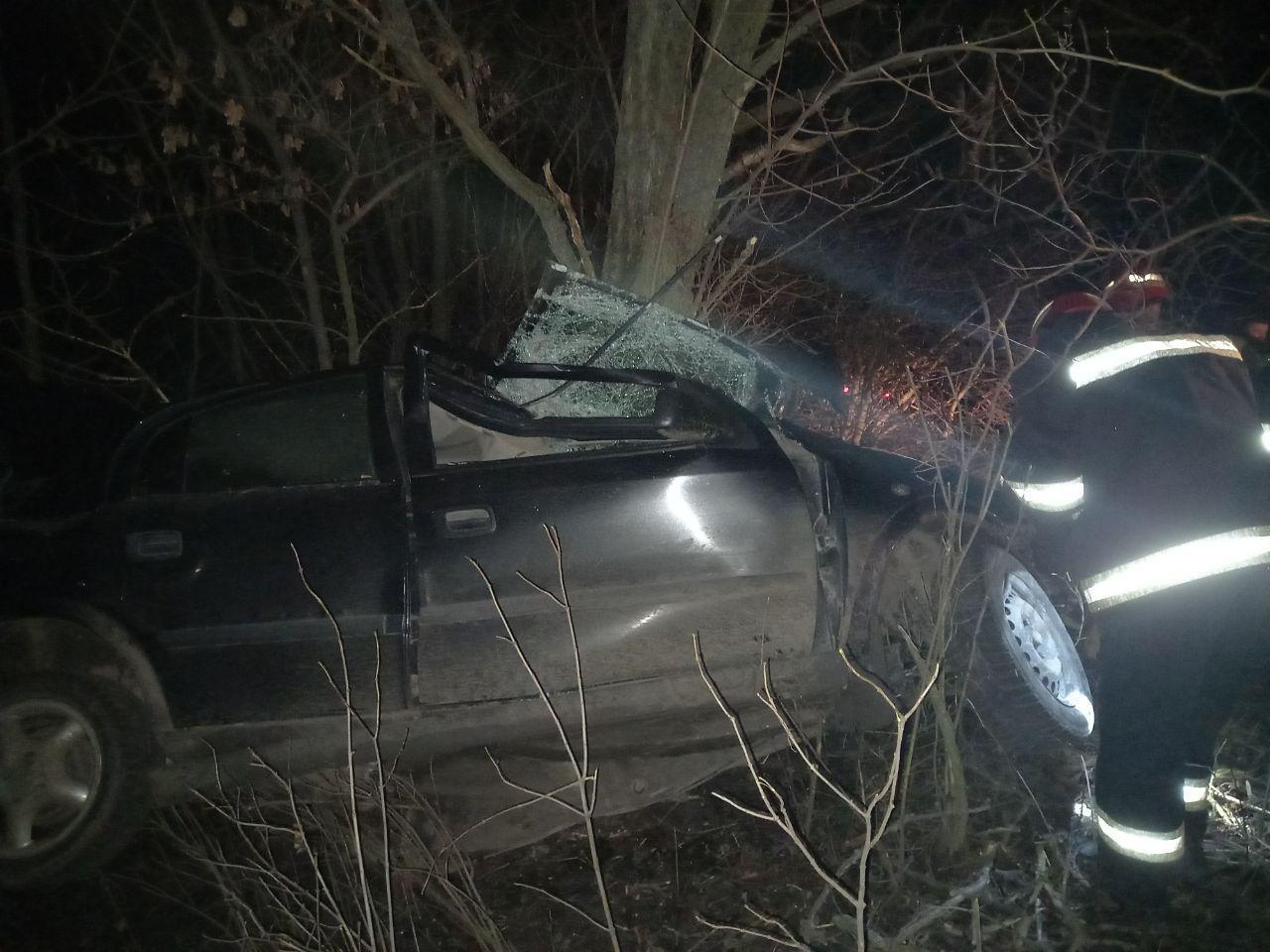 Кіровоградська область: рятувальники деблокували з автомобіля тіло загиблого у