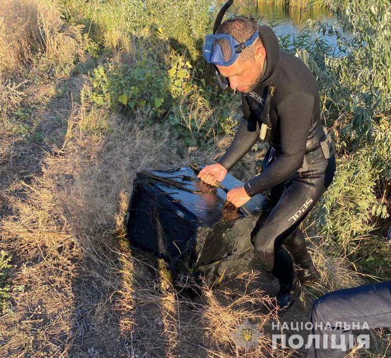 На Дніпропетровщині поліцейські затримали лідера міжрегіональної озброєної ОЗГ, підозрюваного у розбійних нападах на фермерів