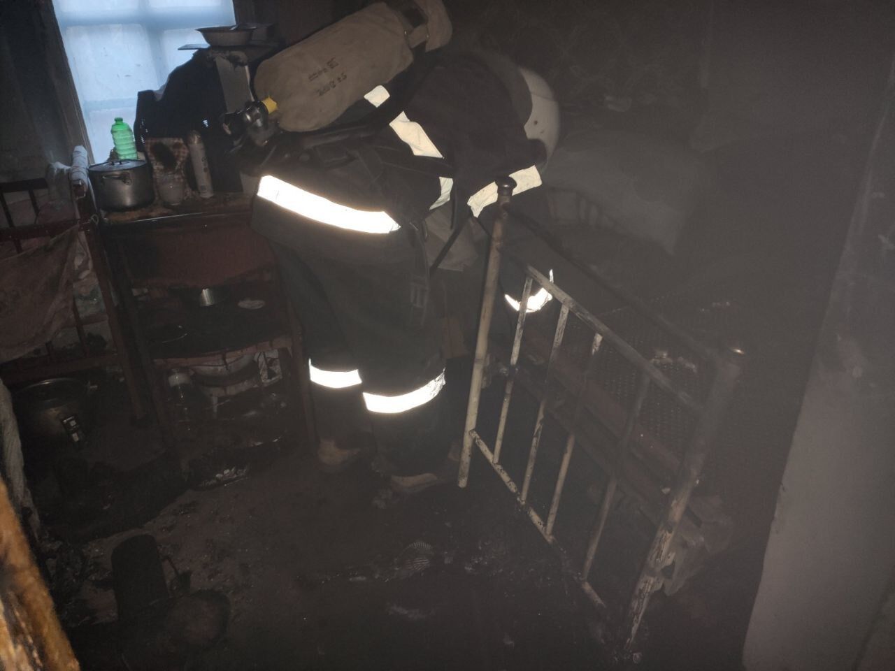 Дніпропетровська область: внаслідок пожежі в будинку постраждали дві особи