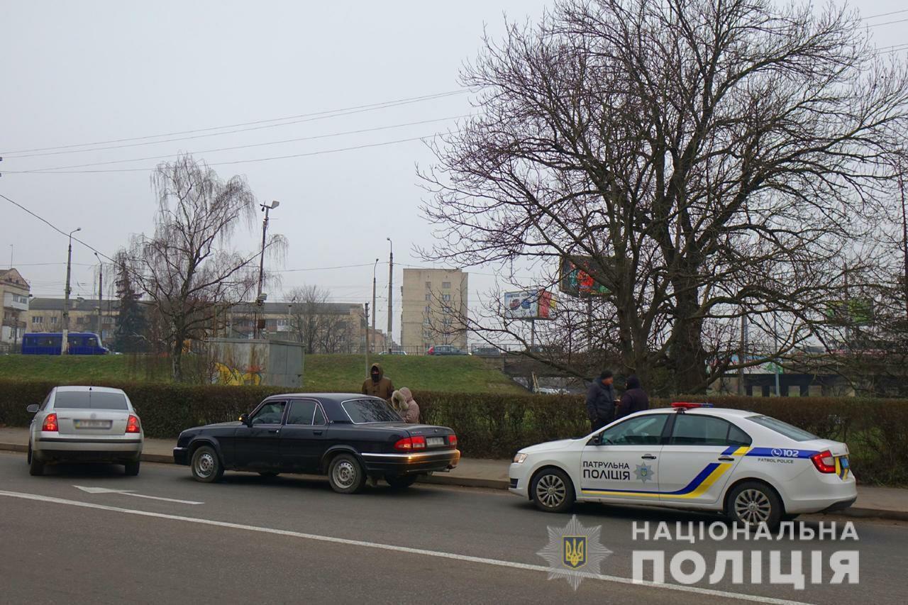 Поліцейські Івано-Франківщини затримали злочинну групу, яка обкрадала будинки прикарпатців