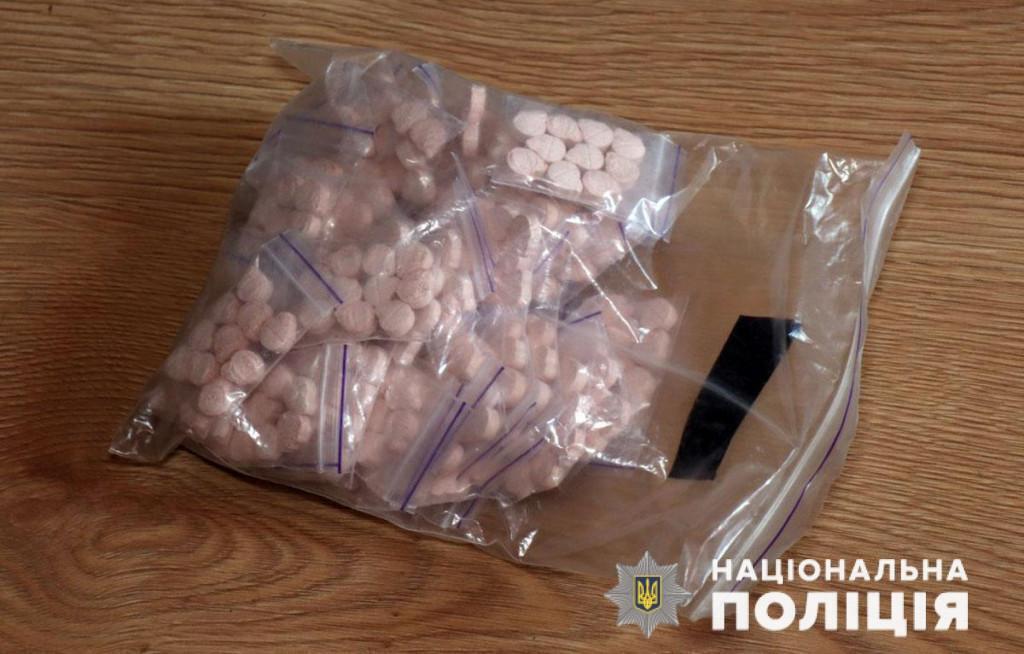 З початку року поліцейські Донеччини вилучили наркотики, вартість яких за ціною «чорного ринку» сягає близько 16 мільйонів гривень