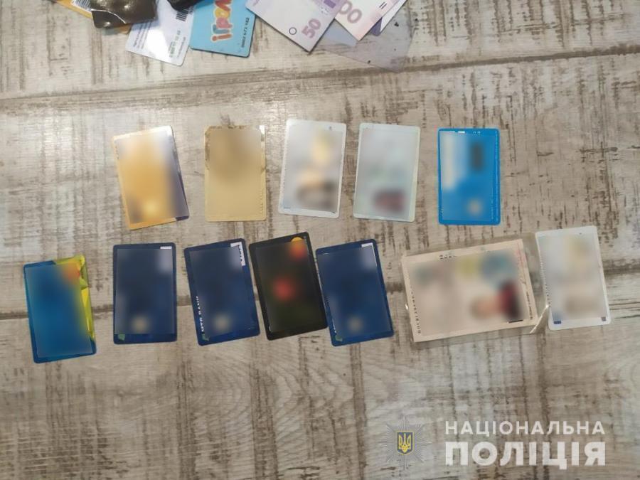 В Одесі правоохоронці припинили функціонування нарколабораторії