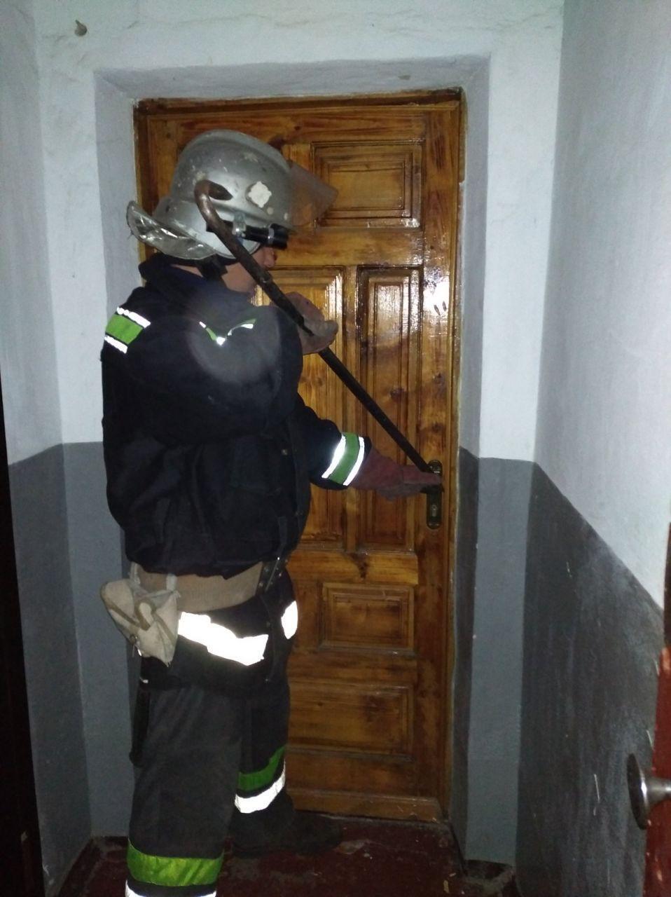 Кіровоградська область:рятувальники двічі надавали допомогу по аварійному відкриванню дверей помешкань