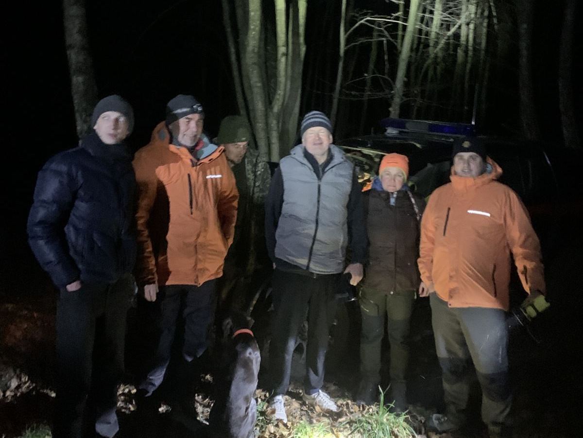 Львівська область: рятувальники віднайшли чоловіка, який заблукав у лісі