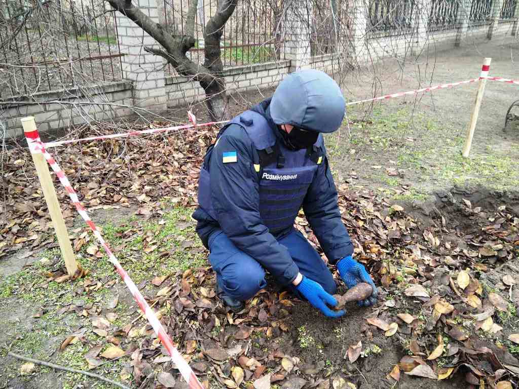 Херсонська область: в Олешківському районі піротехнічною групою знищено мінометну міну часів минулих війн