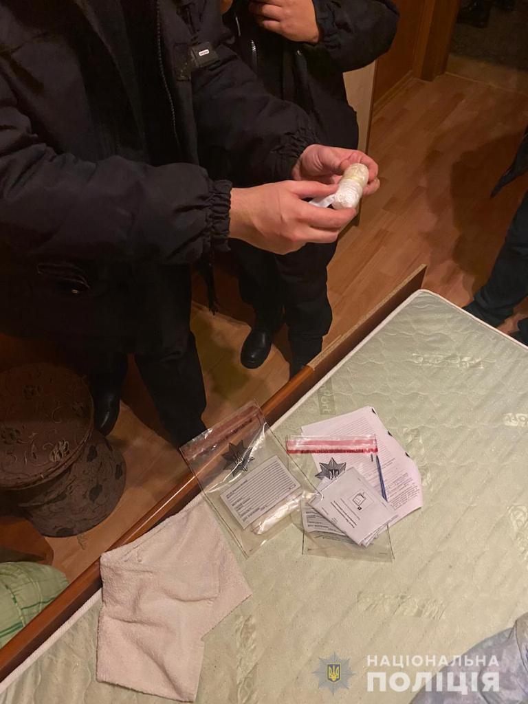 У Києві поліція викрила зловмисника із «метадоном» на майже мільйон гривень