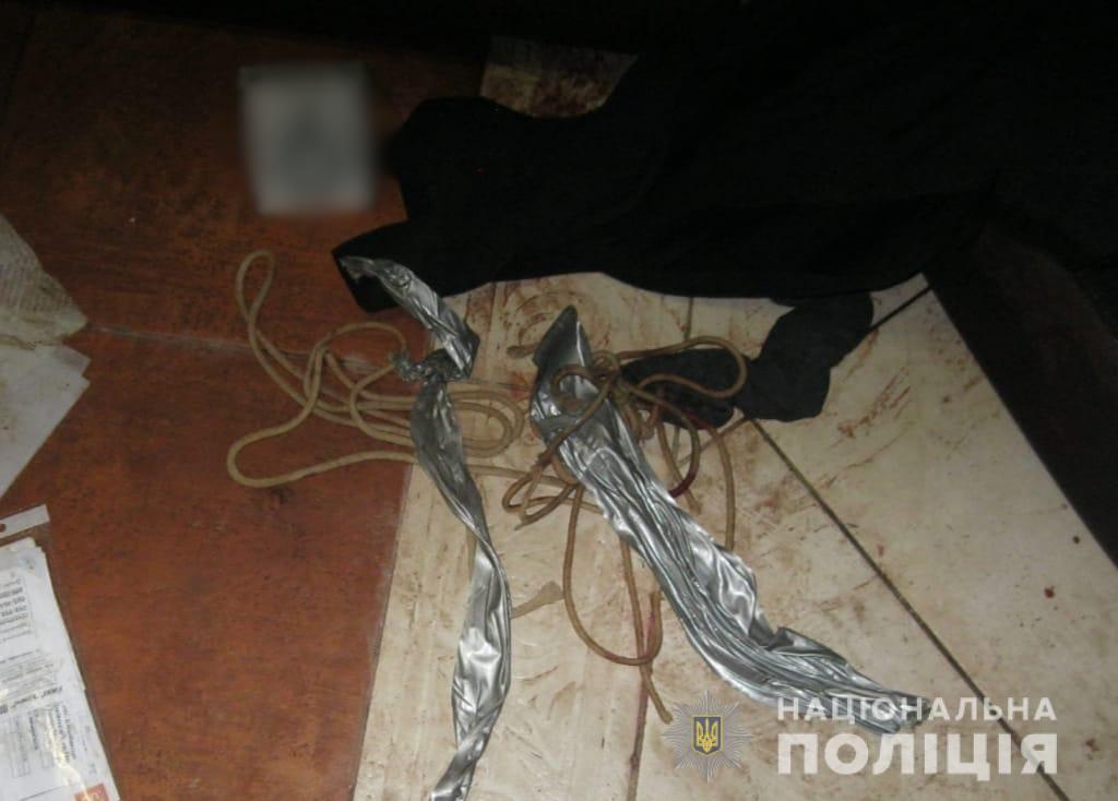 Під час спецоперації поліція Київщини затримала членів озброєної банди, які здійснили розбійний напад на родину підприємця