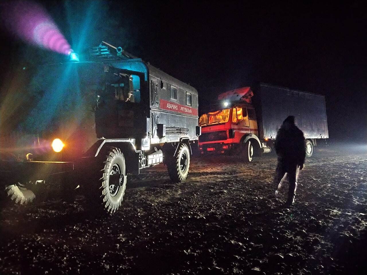 Минулої доби рятувальники Кіровоградщини надали допомогу водіям 5-ти автомобілів подолати складні відрізки доріг