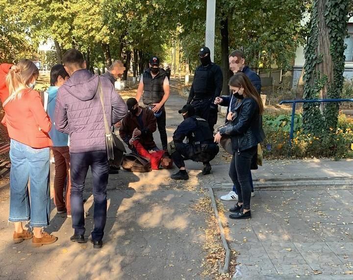 Незаконний збут сильнодіючих лікарських засобів: судитимуть чоловіка, у якого вилучили ліків на майже 3,5 млн грн (ФОТО)