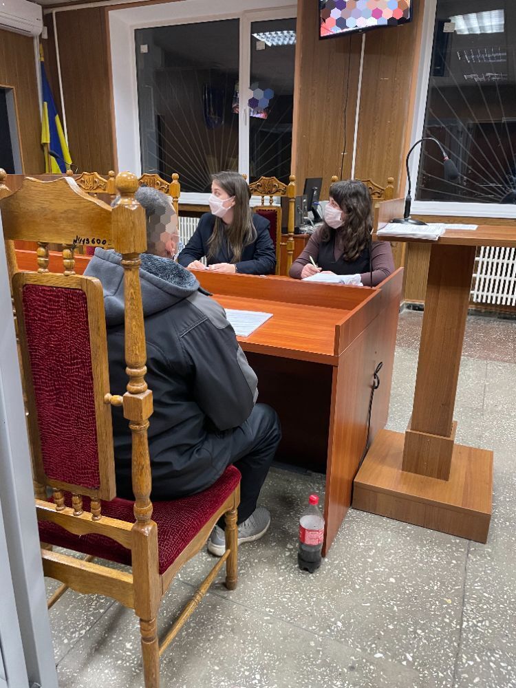 Розпусні дії щодо малолітньої дівчинки — судитимуть чоловіка