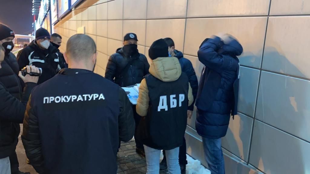 Вимагання та одержання 8 тис. грн неправомірної вигоди — лісничому повідомлено про підозру (ФОТО)