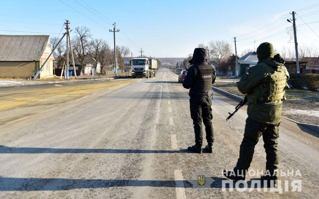 Правоохоронці Донеччини провели оперативне відпрацювання Добропілля та Білицького (ВІДЕО)