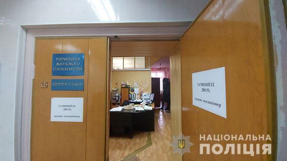 Миколаївські правоохоронці повідомили про підозру у службовій недбалості зі збитками на понад 200 тисяч гривень посадовцю одного з підрозділів міськради