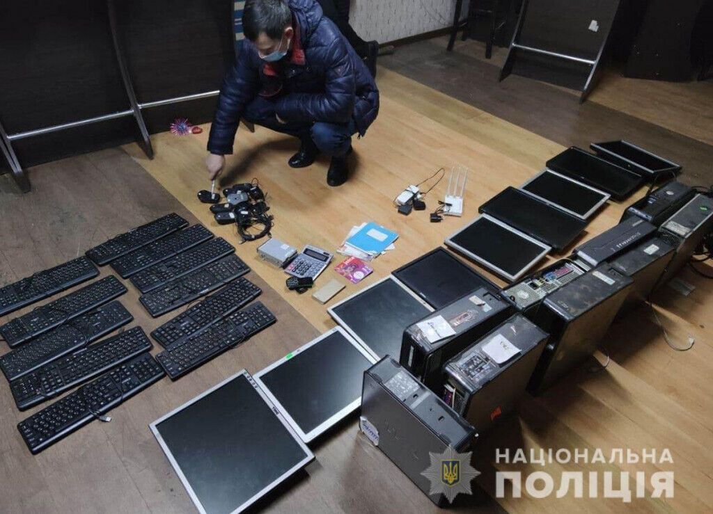 На Донеччині поліція за один день припинила діяльність 20 гральних закладів