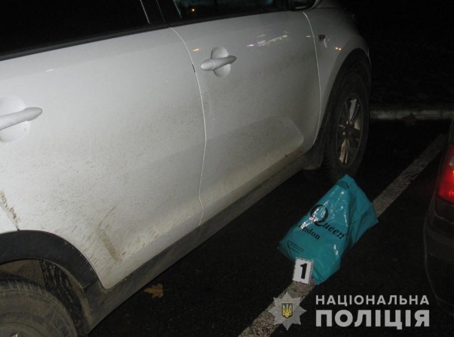 В Одесі поліцейські затримали іноземця за підозрою у викраденні речей з автомобіля місцевої жінки