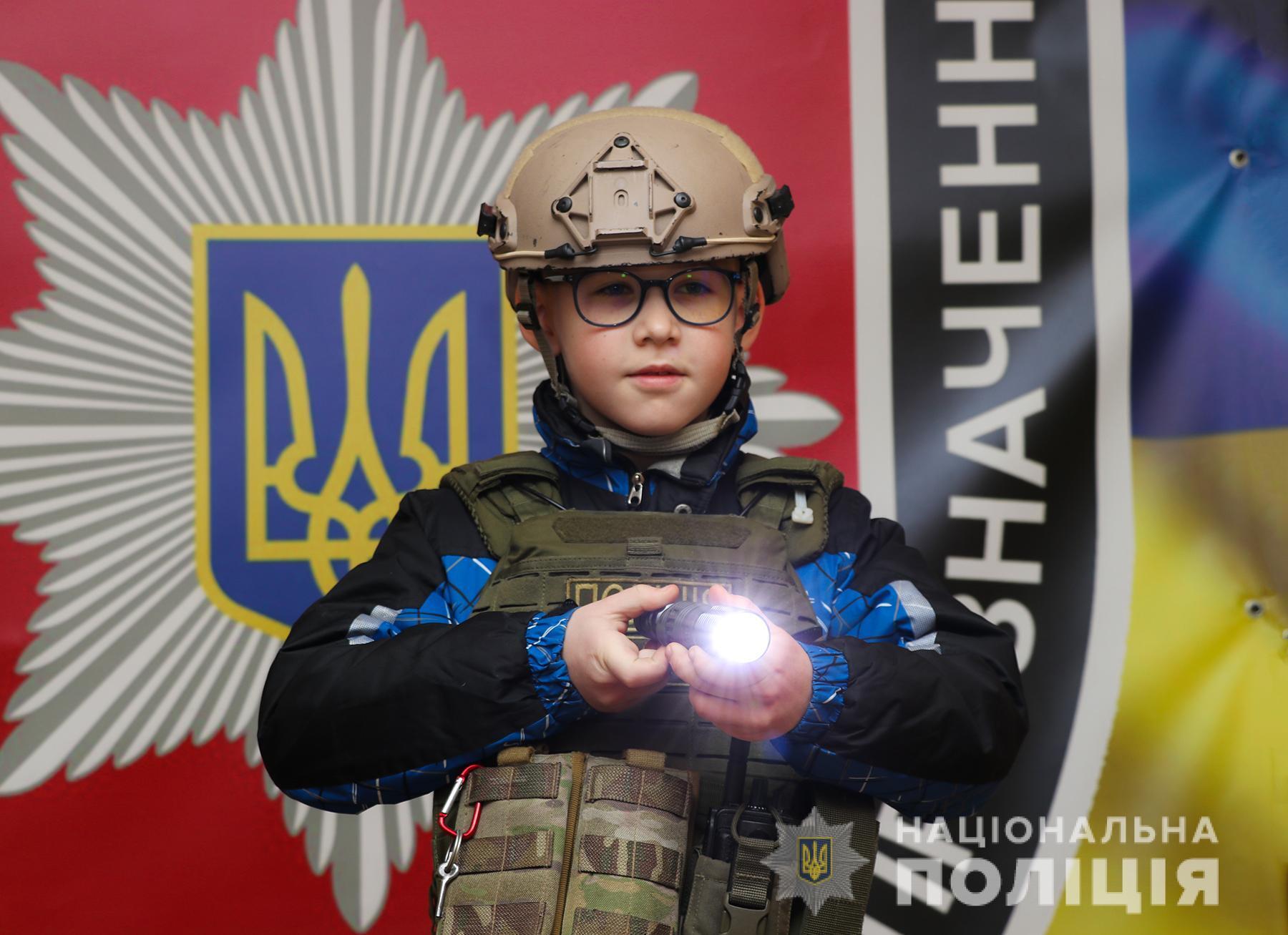 На Запоріжжі працівники поліції здійснили бажання двох маленьких мрійників