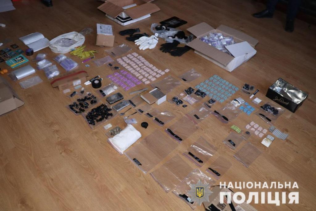 З початку року поліцейські Донеччини вилучили наркотики, вартість яких за ціною «чорного ринку» сягає близько 16 мільйонів гривень